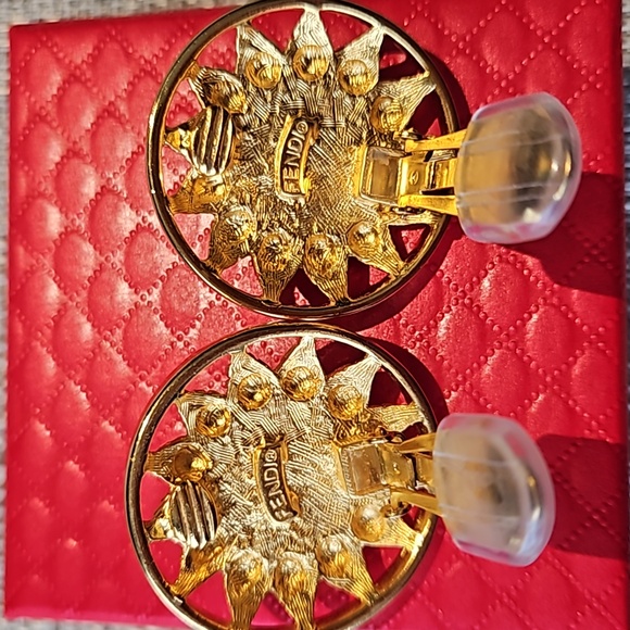 Fendi Vintage Red Gripoix Clip Earrings Gold Plated - Picture 3 of 6